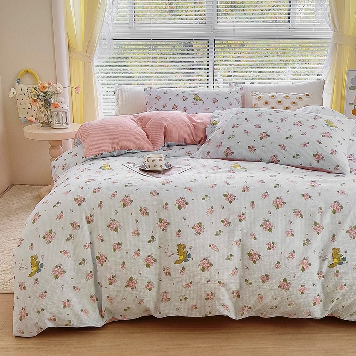 91家纺网 家纺一手货源 找家纺 氧家 2024新款水洗棉华夫格泡泡纱四件套 如梦花季粉