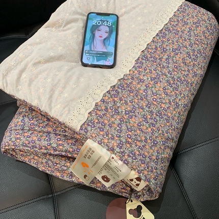 91家纺网 家纺一手货源 找家纺 奈萝 2024新款法式花边针织夏被春秋被 紫梦