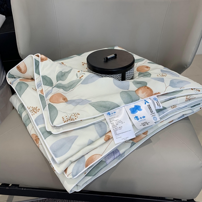 91家纺网 家纺一手货源 找家纺 奈萝家纺 2024新款A类凉感丝小凉皮夏被可机洗夏被新品空调被盛夏果实