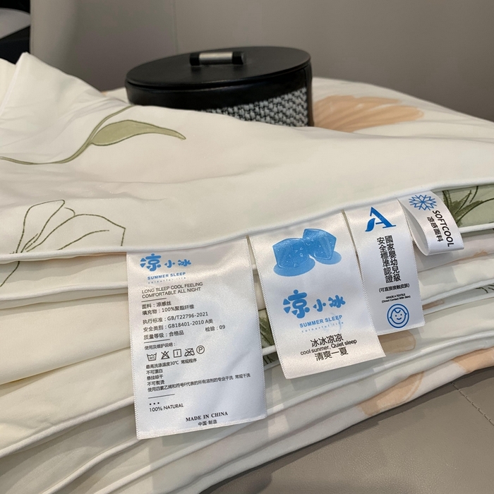 91家纺网 家纺一手货源 找家纺 奈萝家纺 2024新款A类凉感丝小凉皮夏被可机洗夏被新品空调被月见