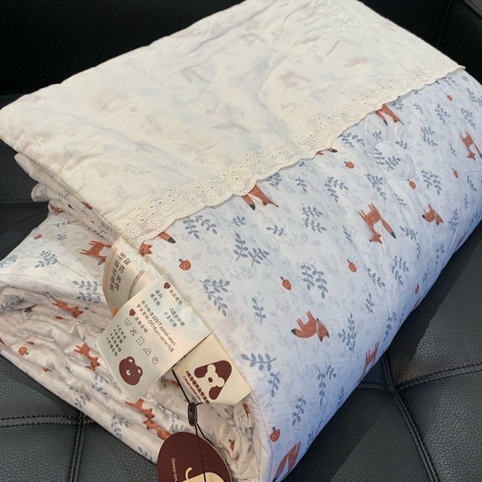 91家纺网 家纺一手货源 找家纺 奈萝 2024新款法式花边针织夏被春秋被 小狐狸