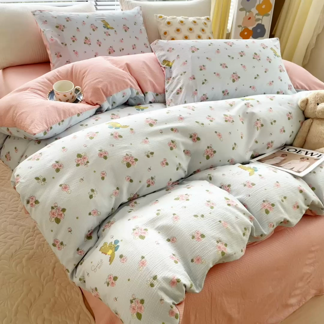 91家纺网 家纺一手货源 找家纺 氧家 2024新款水洗棉华夫格泡泡纱四件套 如梦花季粉