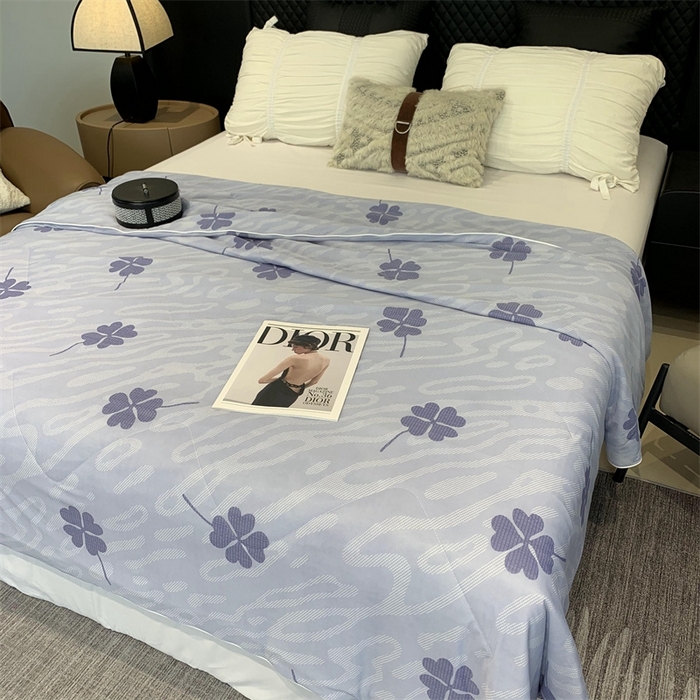 91家纺网 家纺一手货源 找家纺 奈萝家纺 2024新款A类凉感丝小凉皮夏被可机洗夏被新品空调被四叶草