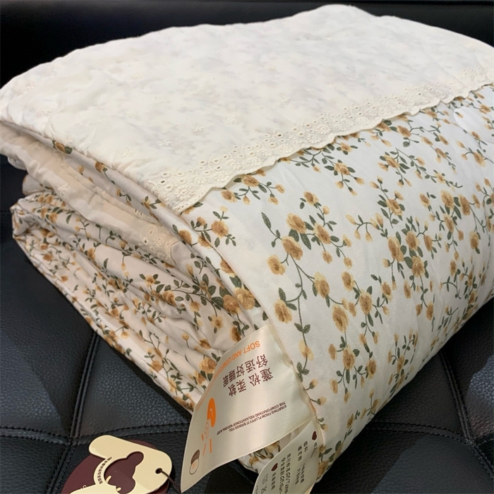 91家纺网 家纺一手货源 找家纺 奈萝 2024新款法式花边针织夏被春秋被 花黛织梦