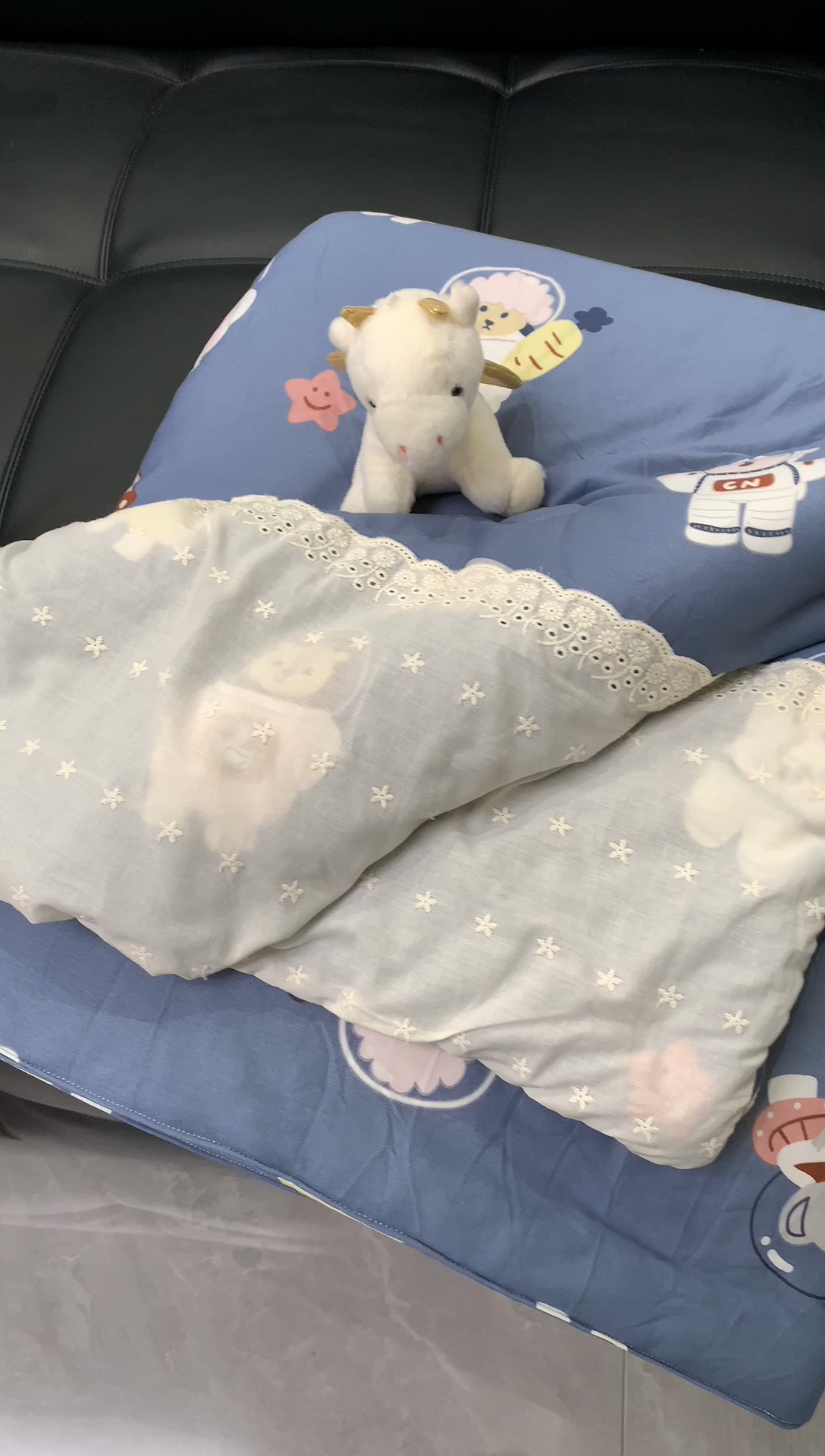 91家纺网 家纺一手货源 找家纺 奈萝 2024新款法式花边针织夏被春秋被 太空熊