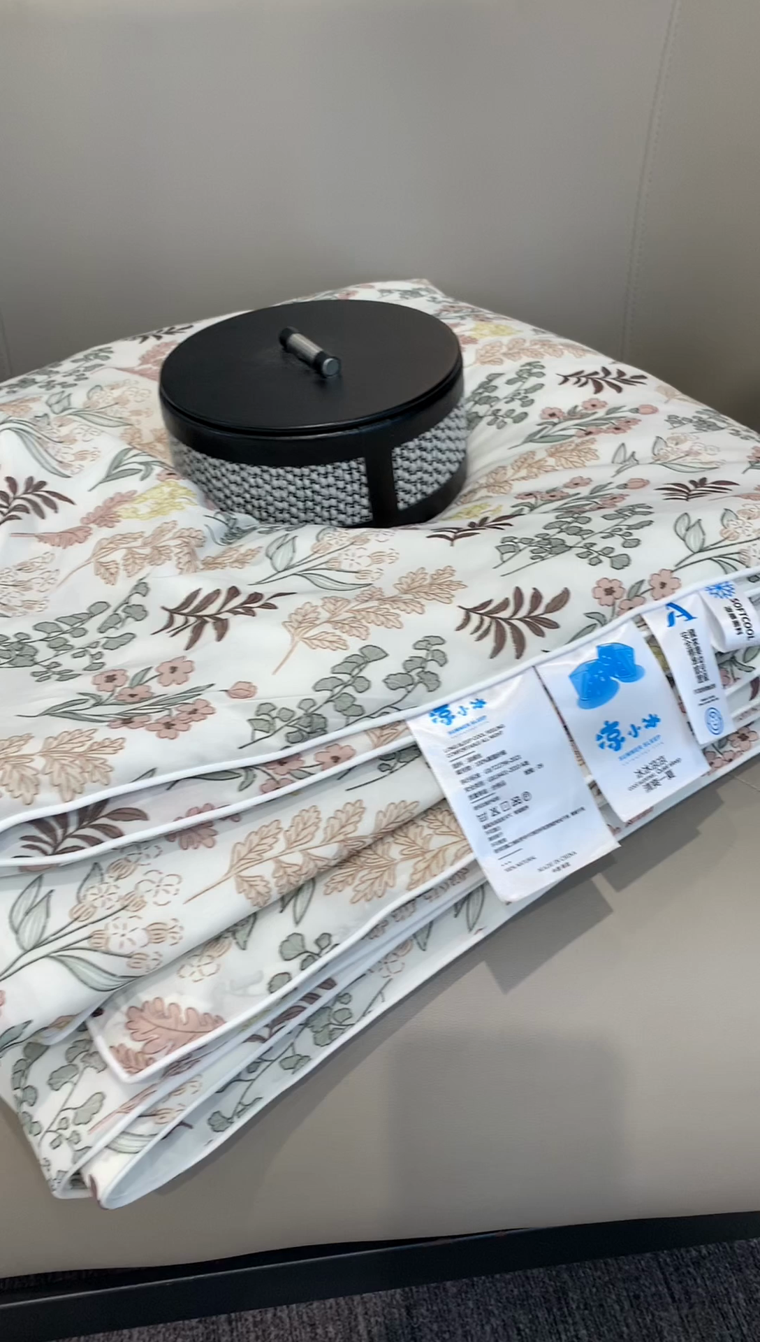 91家纺网 家纺一手货源 找家纺 奈萝家纺 2024新款A类凉感丝小凉皮夏被可机洗夏被新品空调被桔梗