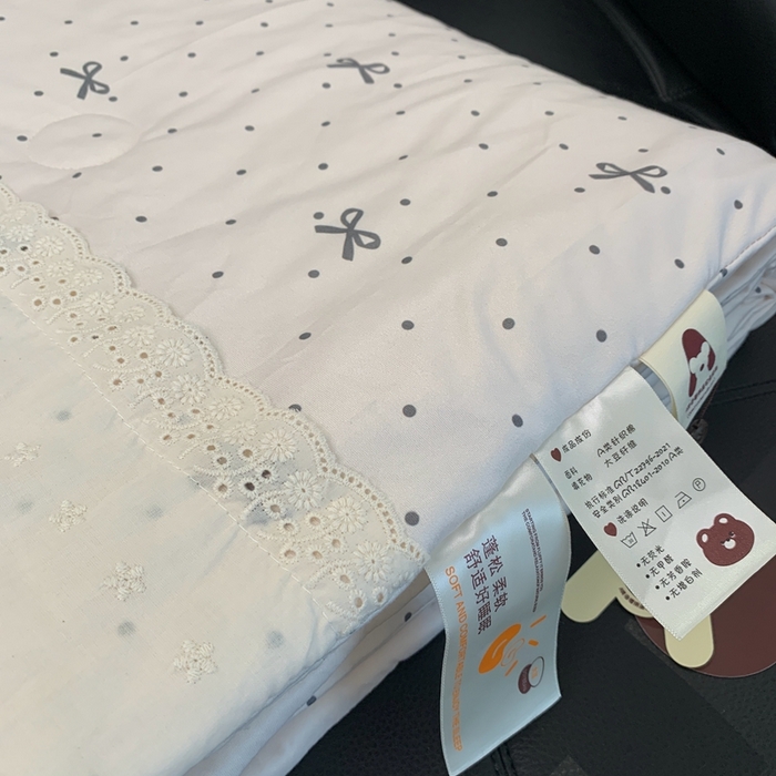 91家纺网 家纺一手货源 找家纺 奈萝 2024新款法式花边针织夏被春秋被 蝴蝶结