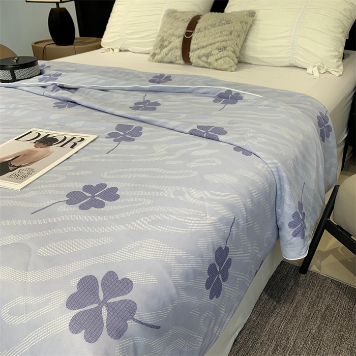 91家纺网 家纺一手货源 找家纺 奈萝家纺 2024新款A类凉感丝小凉皮夏被可机洗夏被新品空调被四叶草