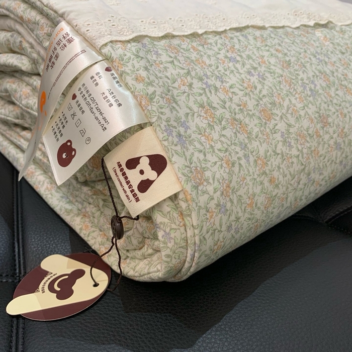 91家纺网 家纺一手货源 找家纺 奈萝 2024新款法式花边针织夏被春秋被 亿夏