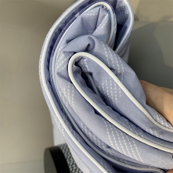 91家纺网 家纺一手货源 找家纺 奈萝家纺 2024新款A类凉感丝小凉皮夏被可机洗夏被新品空调被四叶草