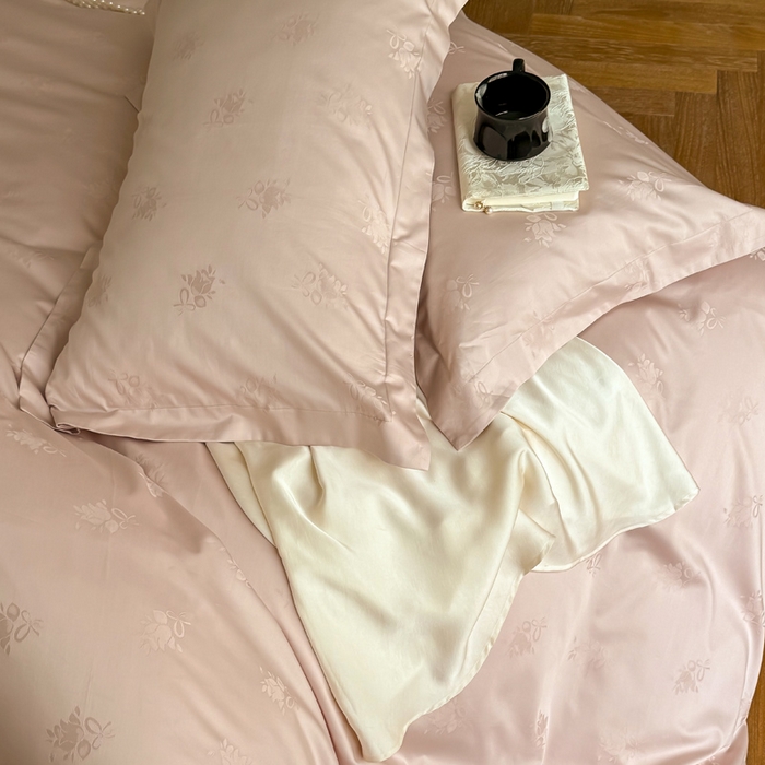 91家纺网 家纺一手货源 找家纺 云栖家居 2024全棉提花A类四件套 公主捧花-粉