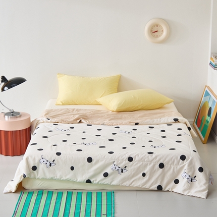 91家纺网 家纺一手货源 找家纺 原研家居 2024新款40支全棉13070印花夏被 小花狗