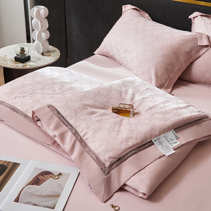 91家纺网 家纺一手货源 找家纺 纪梵茜 2025新款奥地利天丝夏被四件套莱赛尔天丝夏凉被 艾丽莎粉色