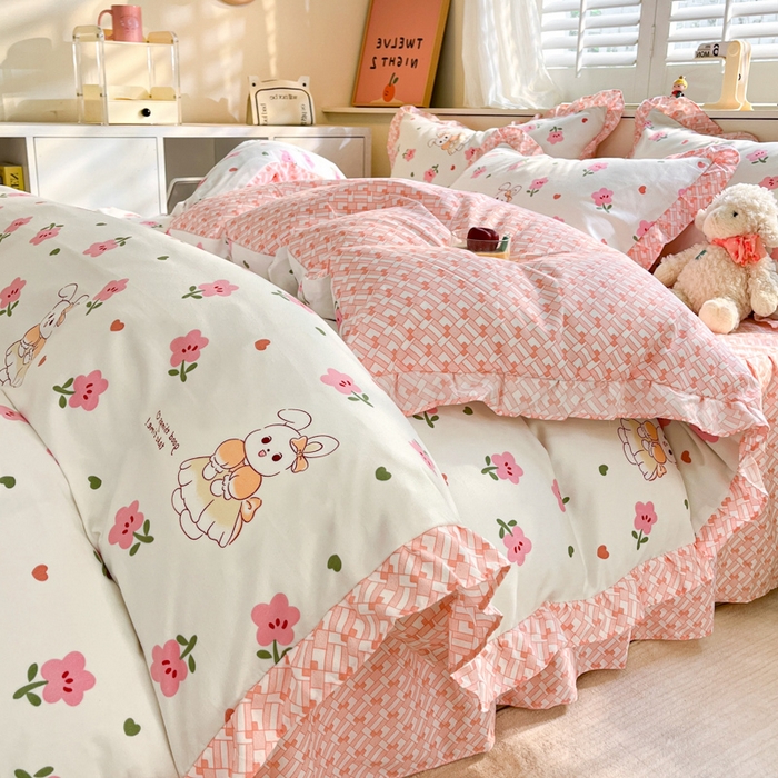 91家纺网 家纺一手货源 找家纺 上尚居 2024直播爆款卡通小清新韩版花边公主风水洗棉磨毛四件套 花丛小兔