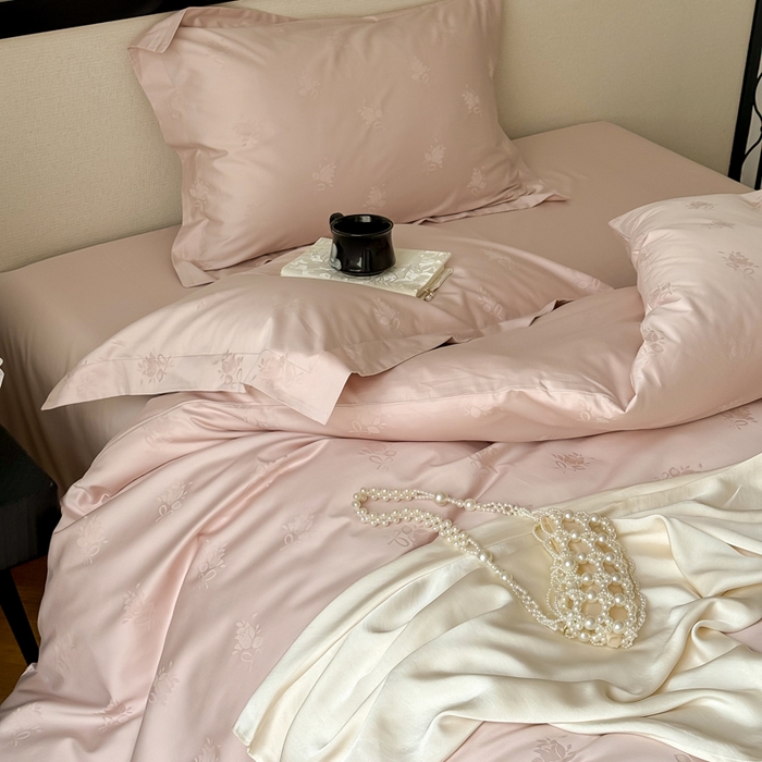 91家纺网 家纺一手货源 找家纺 云栖家居 2024全棉提花A类四件套 公主捧花-粉