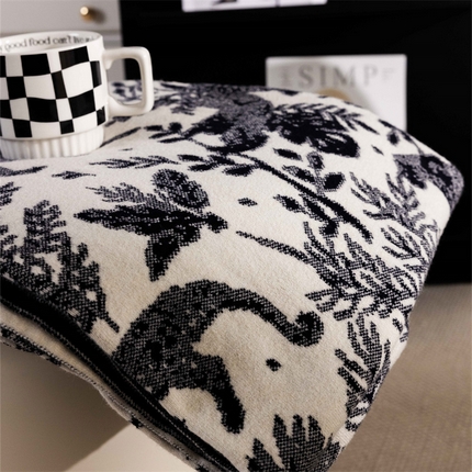 91家纺网 家纺一手货源 找家纺 暖绵绵家纺 2025新款轻奢气质时尚兔绒纱针织毯-布森 布森-灰蓝