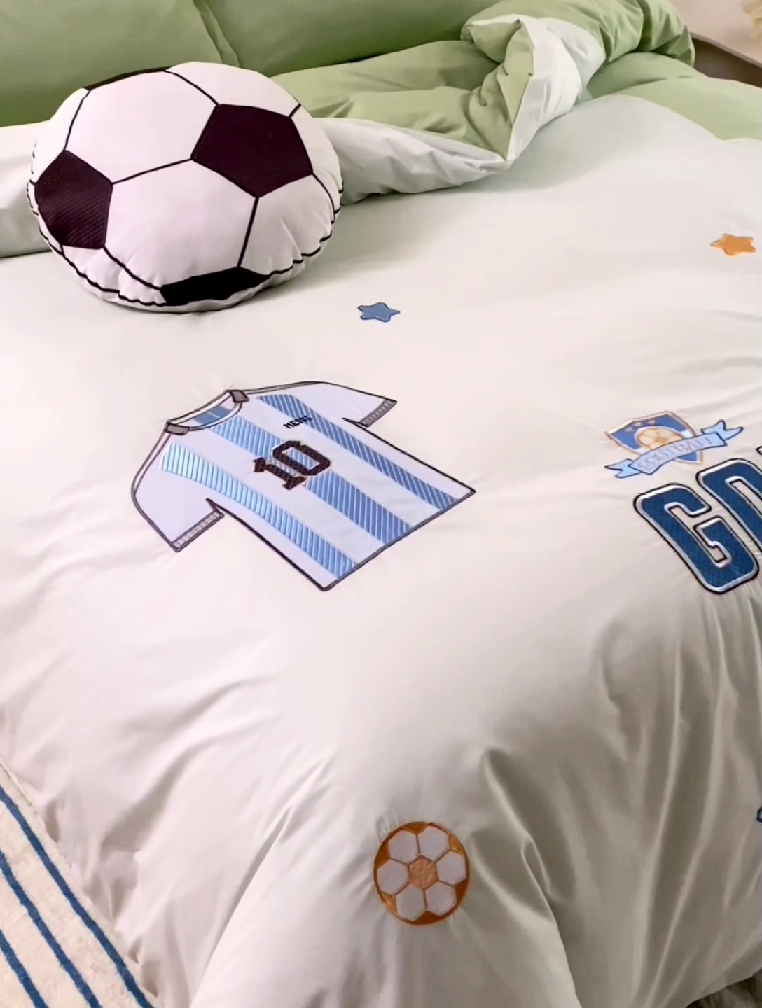 91家纺网 家纺一手货源 找家纺 （总）绒梦里 2025款A类全棉40s水洗棉贴布绣花四件套儿童三件套上下铺床套件-足球系列