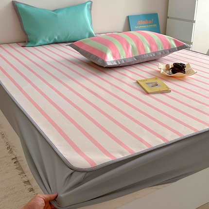 91家纺网 家纺一手货源 找家纺 柚子YOUTH 2024新款900D简约条纹拼色冰丝席 粉条三拼-床笠款