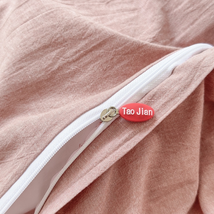 91家纺网 家纺一手货源 找家纺 晚依家纺 2025新款全棉色织水洗棉宽边断角四件套 小幸运-绿豆沙