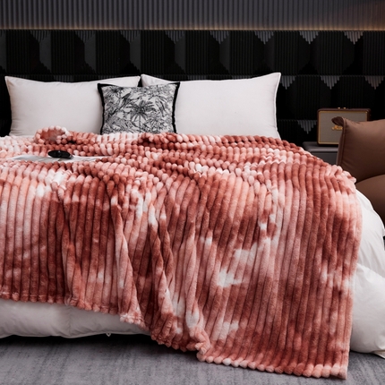 91家纺网 家纺一手货源 找家纺 璐维斯家纺 2025款仿兔毛绒大抽条艺术扎染休闲毯子 牛奶绒 法莱绒毛毯 盖毯 跨境 外贸 直播 电商专供 肉桂红