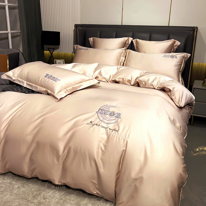 91家纺网 家纺一手货源 找家纺 艾迪尚家纺 2025新款120S刺绣长绒棉四六件套 山茶花-香槟金