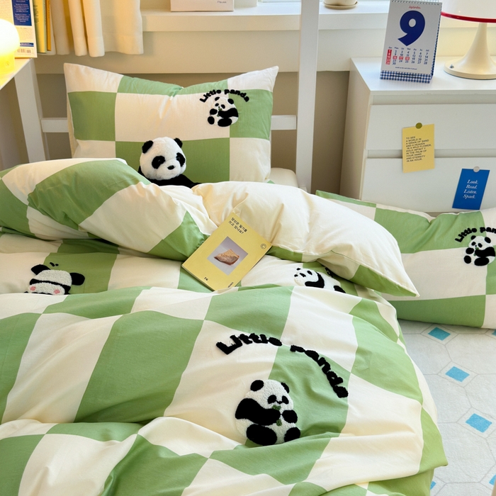 91家纺网 家纺一手货源 找家纺 锦觅 2024新款学生季全棉小清新绣花时尚复古卡通三件套四件套 调皮国宝