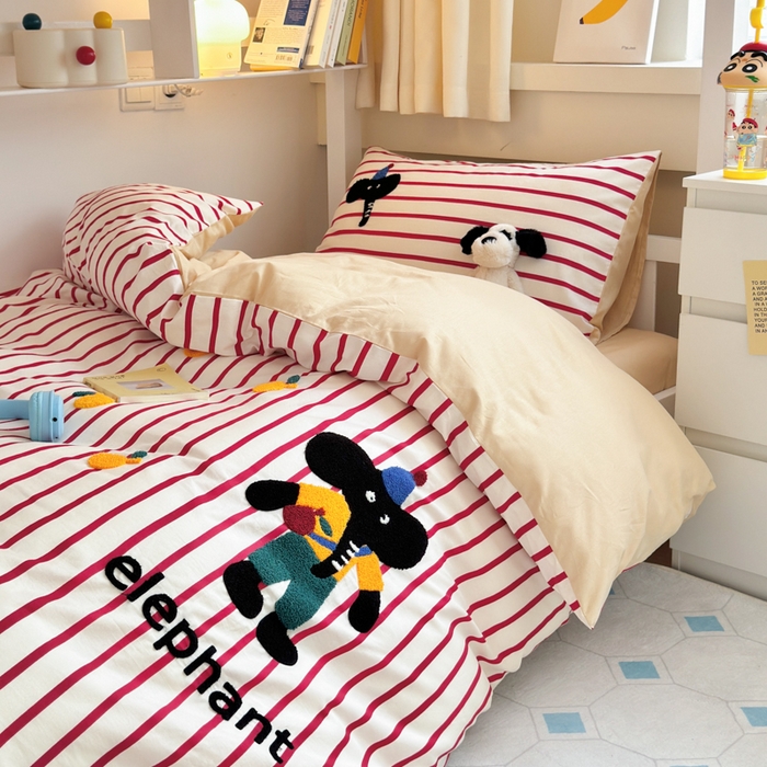 91家纺网 家纺一手货源 找家纺 锦觅 2024新款学生季全棉小清新绣花时尚复古卡通三件套四件套 所象披靡