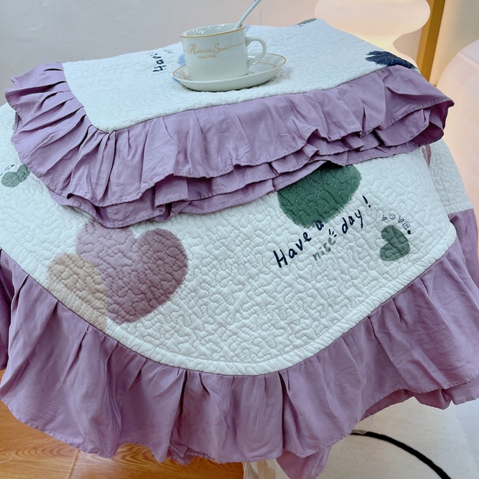 91家纺网 家纺一手货源 找家纺 暖居 2024新款莱赛尔莫代尔天丝床盖三件套 梦幻爱心紫   韩系大花边