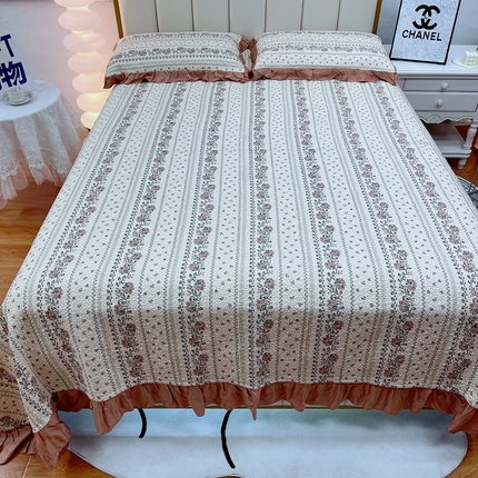 91家纺网 家纺一手货源 找家纺 （总）暖居 2024新款莱赛尔莫代尔天丝床盖三件套砂洗棉花填充大荷叶花边