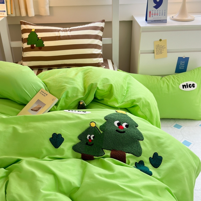 91家纺网 家纺一手货源 找家纺 锦觅 2024新款学生季全棉小清新绣花时尚复古卡通三件套四件套 摇钱树