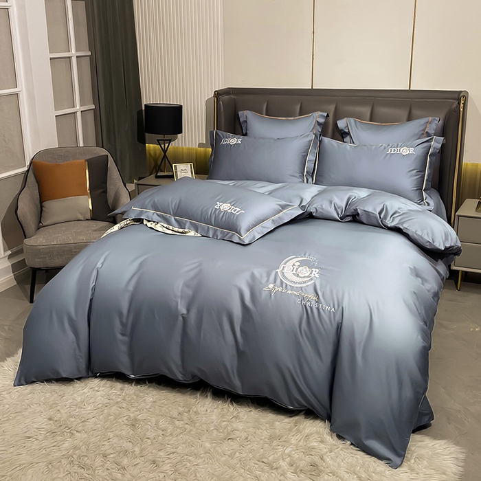 91家纺网 家纺一手货源 找家纺 艾迪尚家纺 2025新款120S刺绣长绒棉四六件套 山茶花-绅士灰