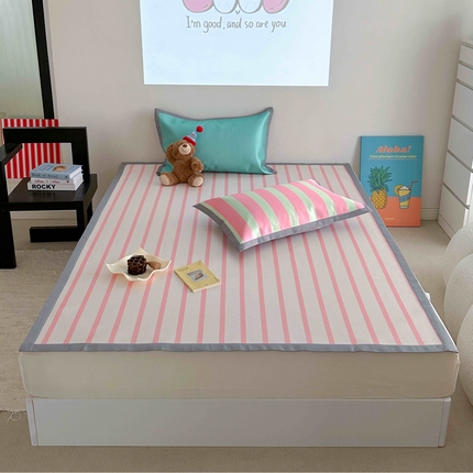 91家纺网 家纺一手货源 找家纺 柚子YOUTH 2024新款900D简约条纹拼色冰丝席 粉条三拼-床席款