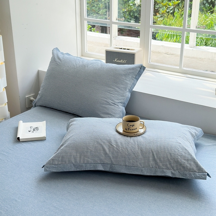 91家纺网 家纺一手货源 找家纺 晚依家纺 2025新款全棉色织水洗棉宽边断角四件套 爱的邂逅-蓝