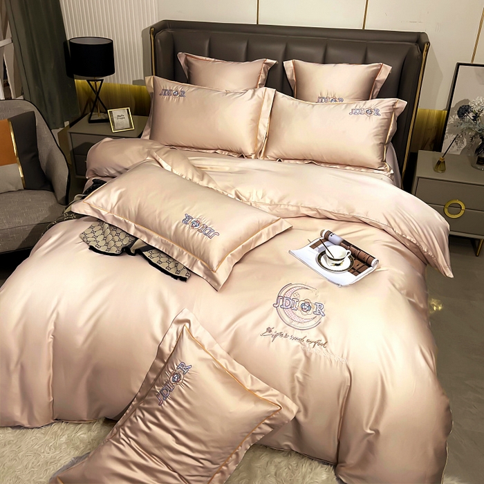 91家纺网 家纺一手货源 找家纺 艾迪尚家纺 2025新款120S刺绣长绒棉四六件套 山茶花-香槟金