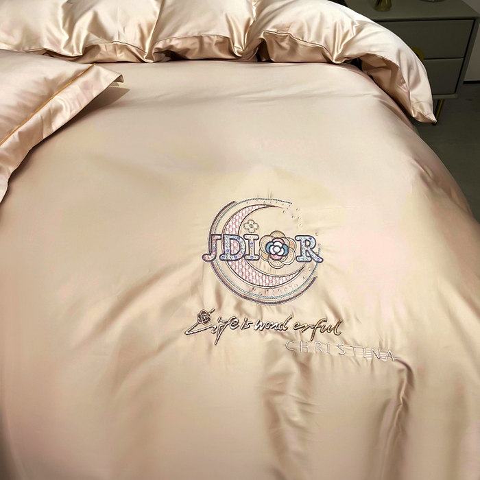 91家纺网 家纺一手货源 找家纺 艾迪尚家纺 2025新款120S刺绣长绒棉四六件套 山茶花-香槟金