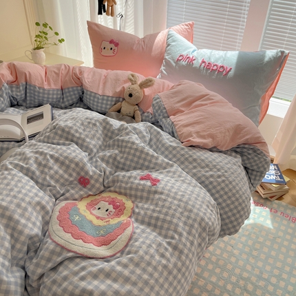 91家纺网 家纺一手货源 找家纺 顾里家纺 2024新款韩系卡通毛巾绣云朵棉四件套 蛋糕花猫