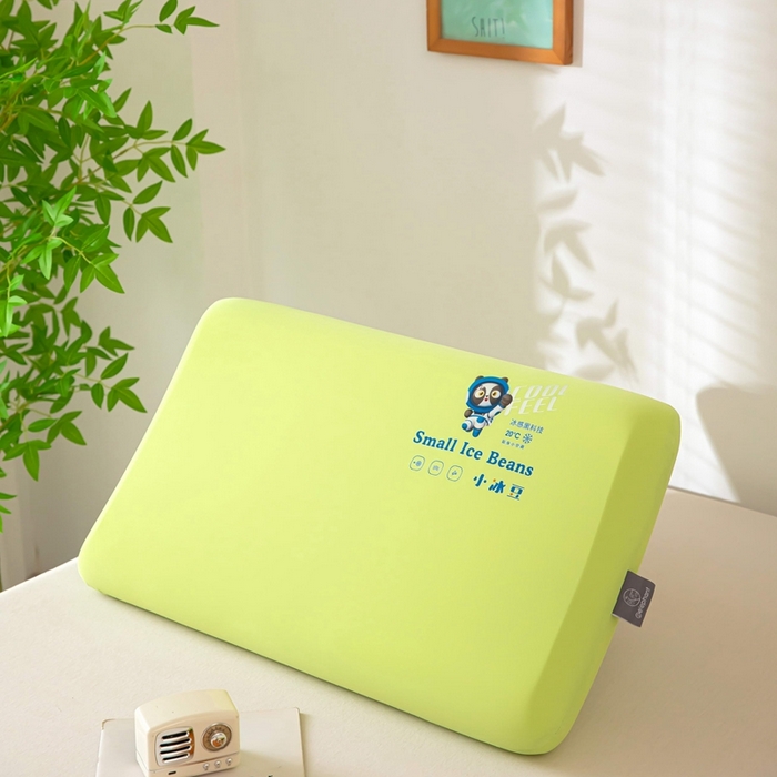 91家纺网 家纺一手货源 找家纺 糖果枕芯 2024新款七彩亲肤零压力枕芯慢回弹儿童学生枕头   果绿58*35/8cm