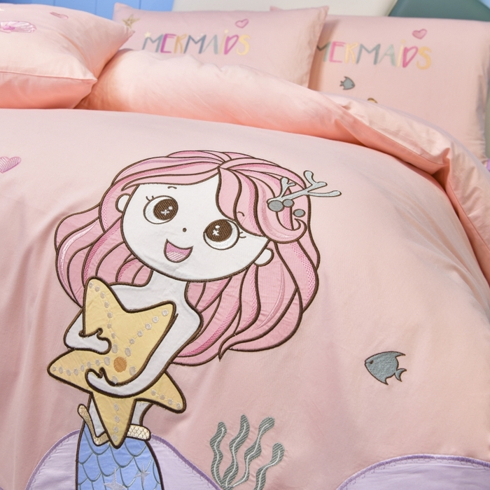 91家纺网 家纺一手货源 找家纺 佳梦家纺 2024新款40支全棉高端贴布绣卡通四件套 美人鱼