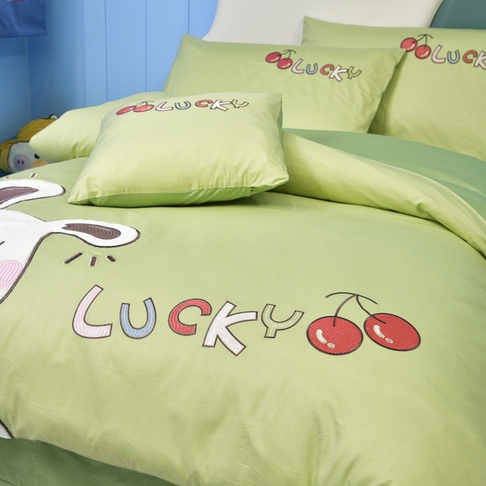 91家纺网 家纺一手货源 找家纺 佳梦家纺 2024新款40支全棉轻熟贴布绣卡通四套件 咻狗