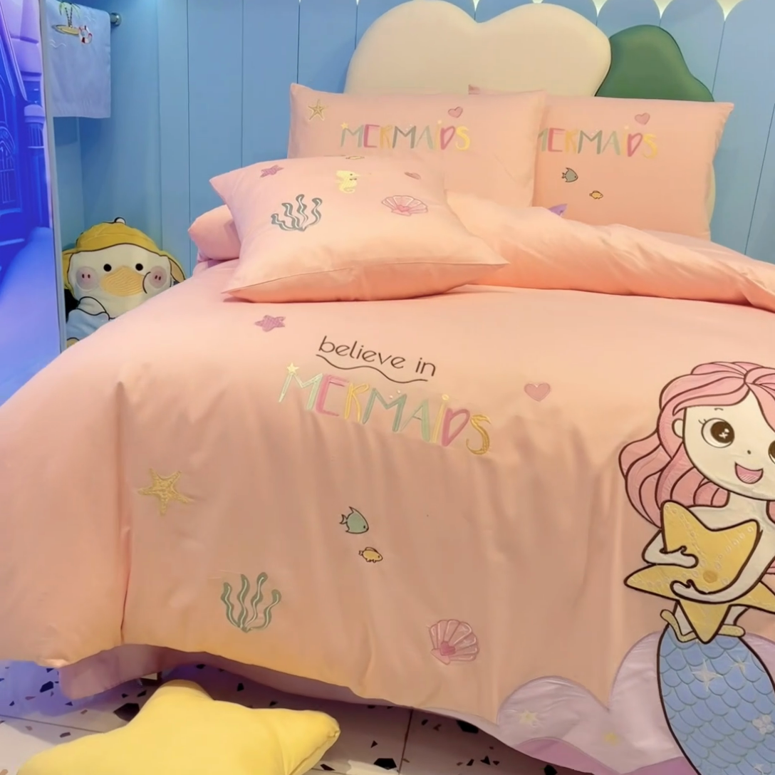 91家纺网 家纺一手货源 找家纺 佳梦家纺 2024新款40支全棉高端贴布绣卡通四件套 美人鱼