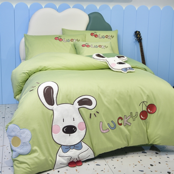 91家纺网 家纺一手货源 找家纺 佳梦家纺 2024新款40支全棉轻熟贴布绣卡通四套件 咻狗