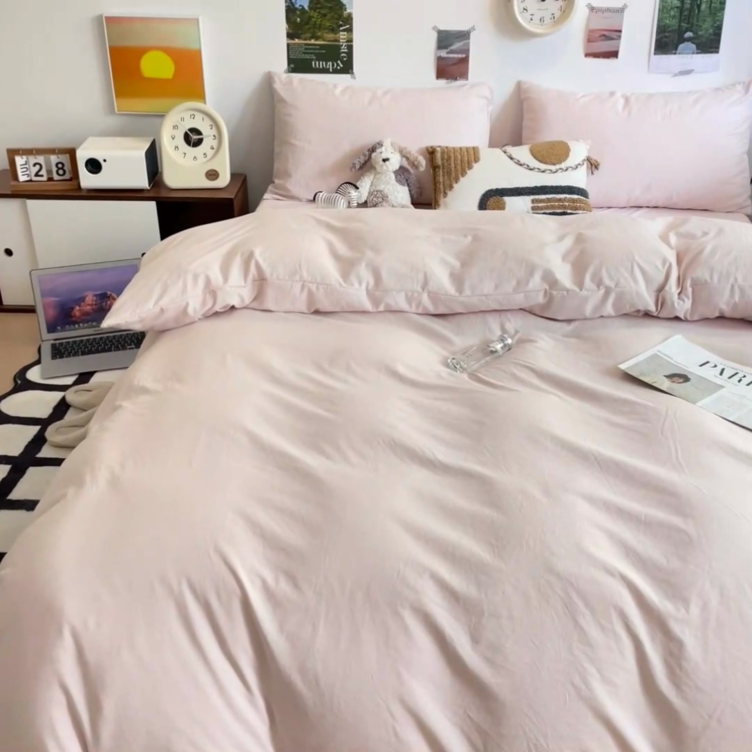 91家纺网 家纺一手货源 找家纺 沐芷 2024新款超柔105g纯色水洗棉四件套-柔雅系列 柔雅-纯粉玉