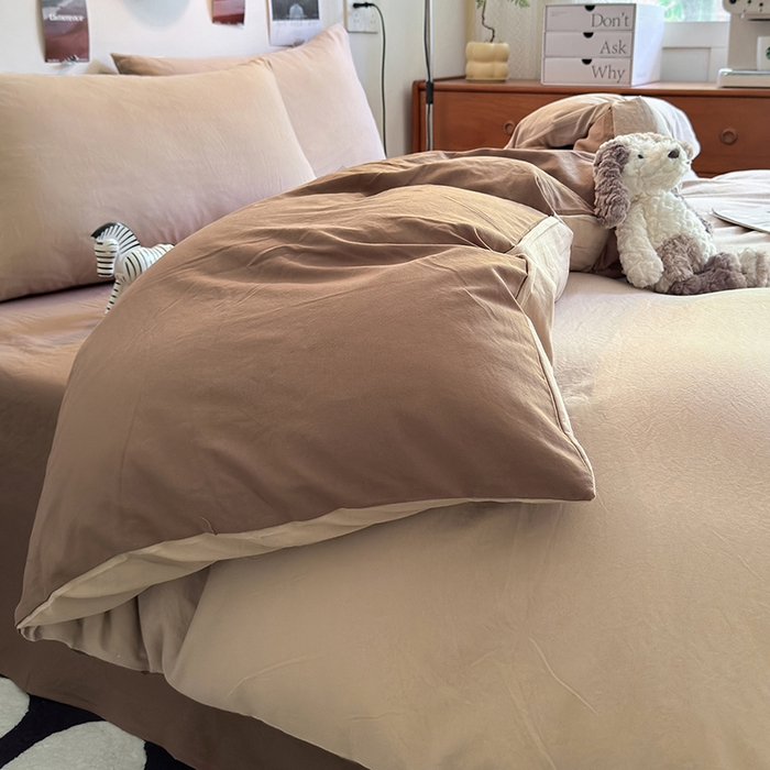 91家纺网 家纺一手货源 找家纺 沐芷 2024新款超柔105g纯色水洗棉四件套-柔雅系列 柔雅-奶茶棕咖