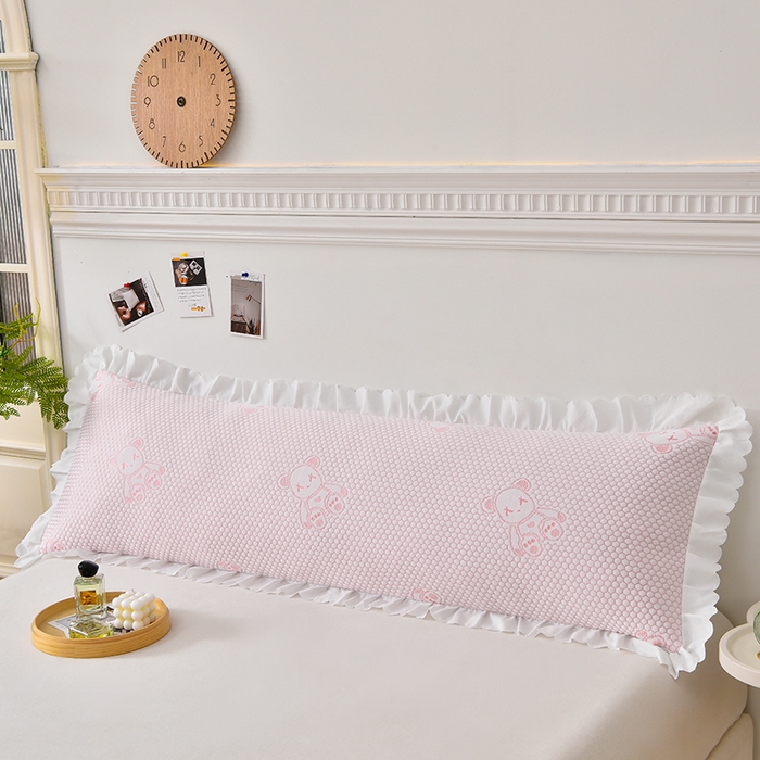 91家纺网 家纺一手货源 找家纺 艾兜坊 2024新款针织冰豆豆花边枕套 小熊·粉