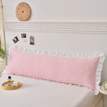 91家纺网 家纺一手货源 找家纺 艾兜坊 2024新款针织冰豆豆花边枕套 豆沙