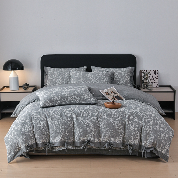 91家纺网 家纺一手货源 找家纺 娜娜 2024新款全棉双层纱大提花四件套 栀子花-深灰