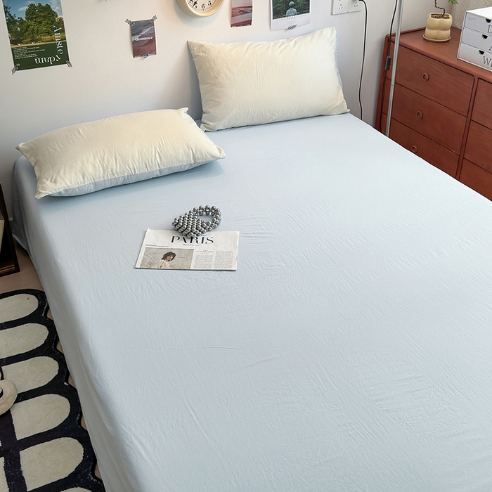 91家纺网 家纺一手货源 找家纺 沐芷 2024新款超柔105g纯色水洗棉四件套-柔雅系列 柔雅-米黄冰蓝