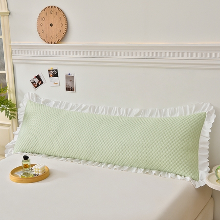 91家纺网 家纺一手货源 找家纺 艾兜坊 2024新款针织冰豆豆花边枕套 芥末绿