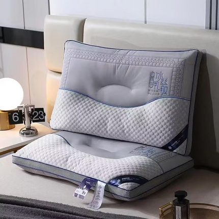 91家纺网 家纺一手货源 找家纺 （总）宇诺家纺 2024新款冰凉丝乳胶舒适枕系列刺绣绗缝枕头枕芯