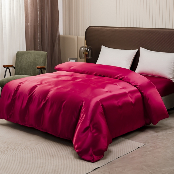 91家纺网 家纺一手货源 找家纺 2025款仿真丝色丁被套单件跨境外贸纯色单品被套爆款单件床上用品可定制 酒红